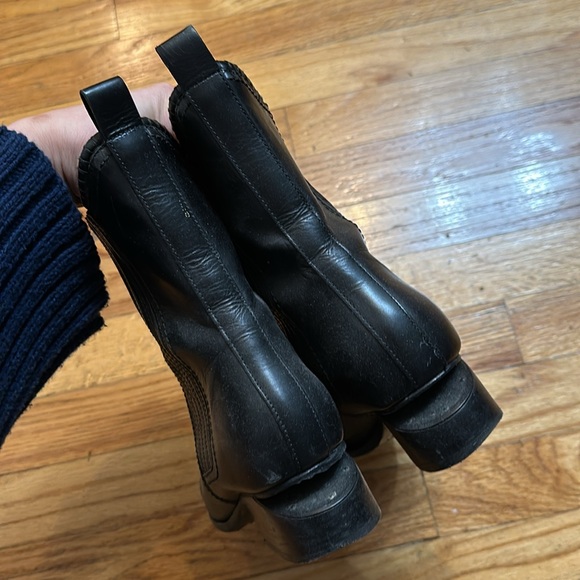 *Pre-loved* - ‘Anouck’ Chelsea Boots - Black - Picture 4 of 6